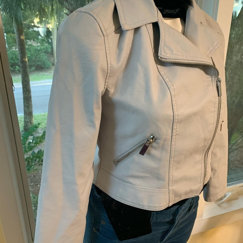 🐣New Look Petite Faux Grey Leather Moto Jacket - Picture 5 of 16
